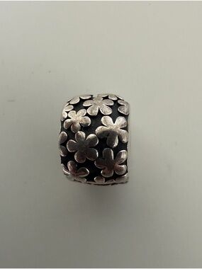 Pandora Silver Flower Daisy Clip Charm Stopper Bead Floral Spacer